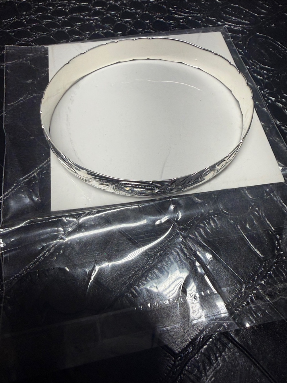 Hawaiian Sterling Silver Bangle Bracelet - Picture 9 of 9